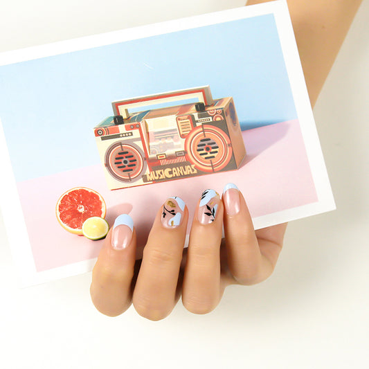 Contenido del set: stickers de gel, repujador de madera y accesorios